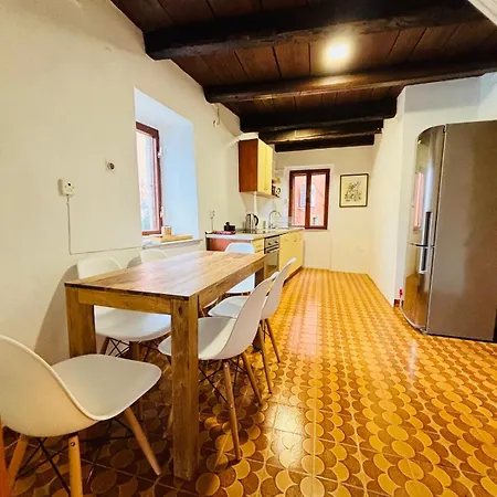 Rustic With Breathtaking Views Vila