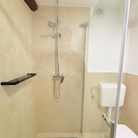 Vila Rustic With Breathtaking Views