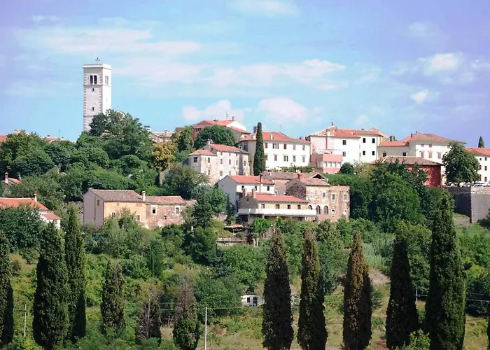 Rustic With Breathtaking Views Oprtalj