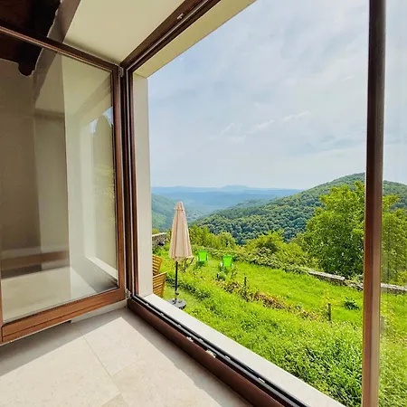 Rustic With Breathtaking Views ヴィラ Oprtalj
