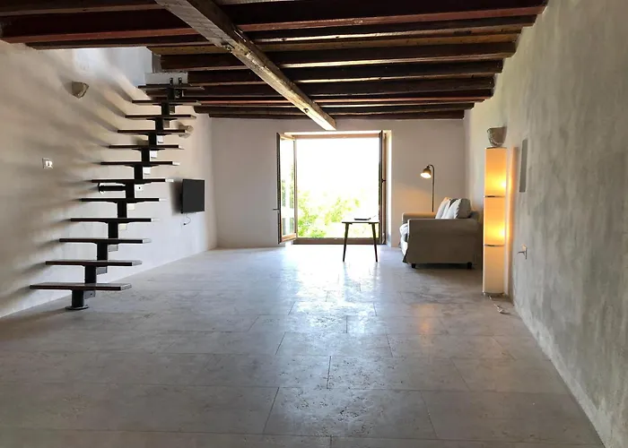 Rustic With Breathtaking Views