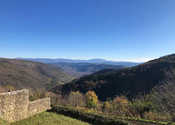 Rustic With Breathtaking Views * Oprtalj