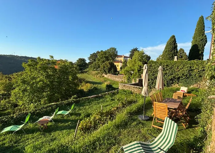 Rustic With Breathtaking Views Oprtalj