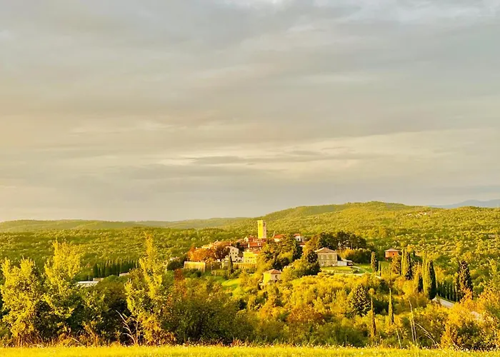 Rustic With Breathtaking Views * Oprtalj